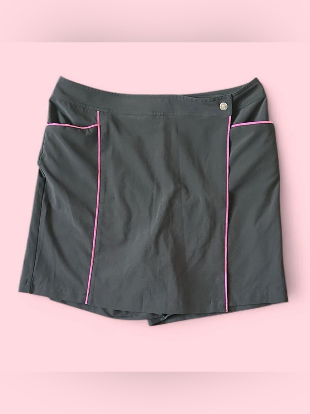 Christopher & Banks Black Active Skort with Pink Piping